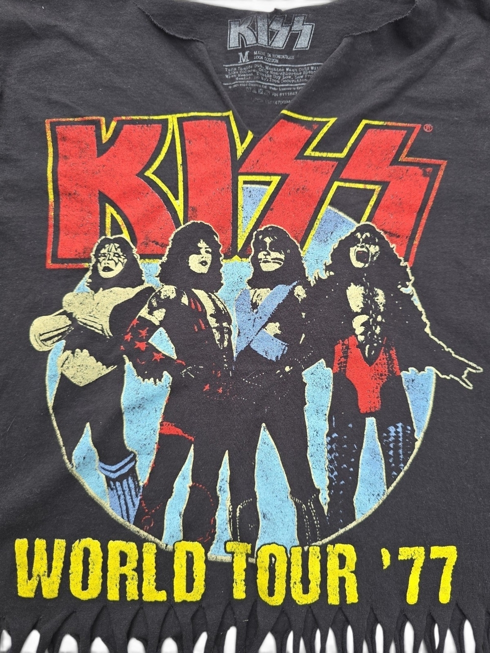 KISS Up Cycled Cropped & Fringed Black Graphic T-Shirt Women’s Size Medium - Picture 3 of 5